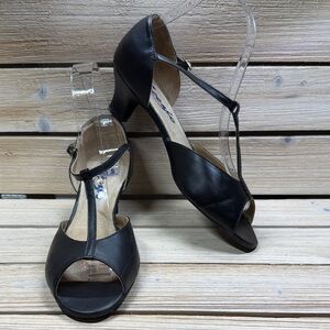 Capezio Black Women's Dance Heels Size 7.5M